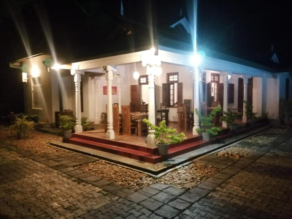 Tranquility Guest House هيكادوفا المظهر الخارجي الصورة