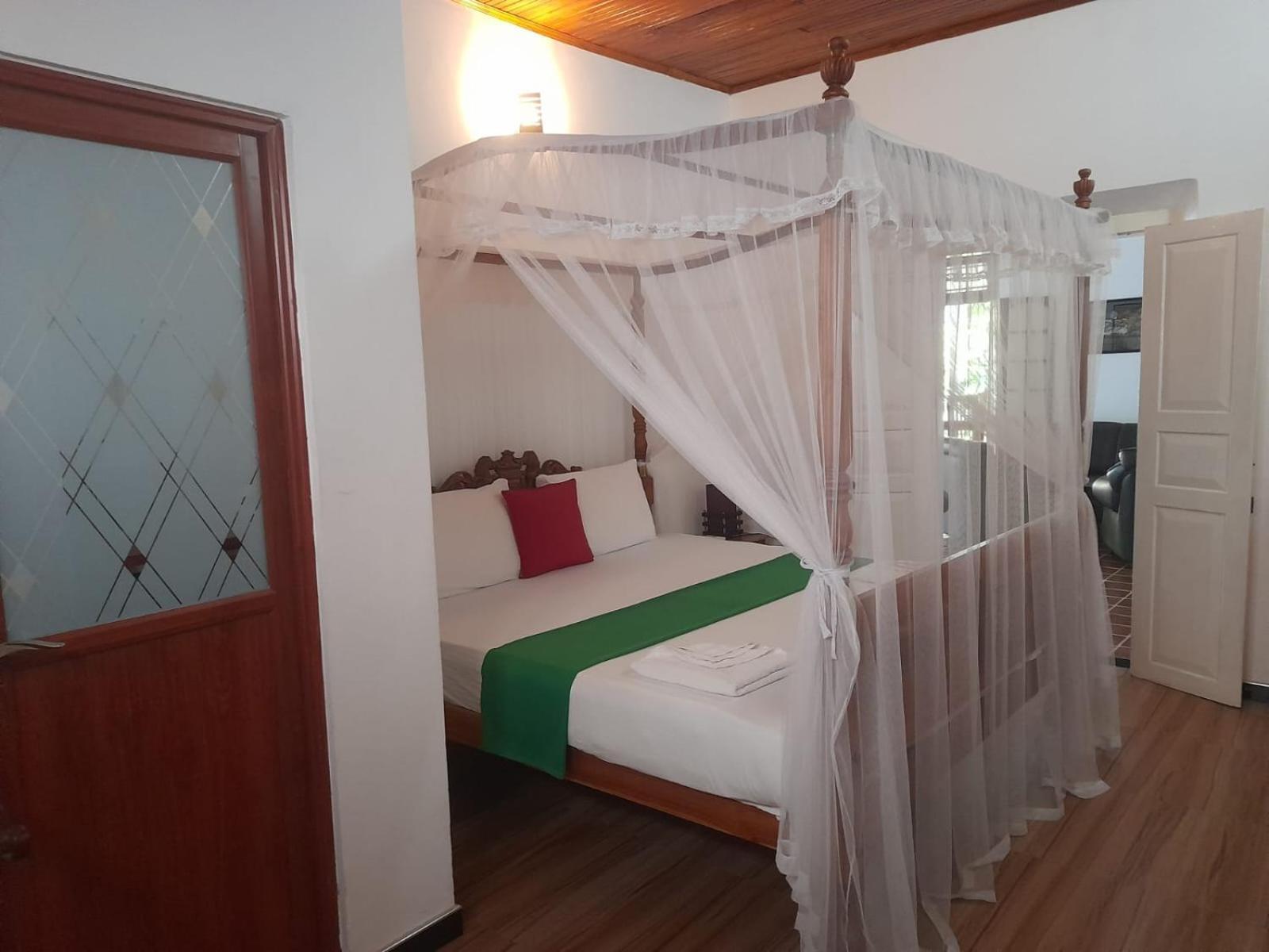Tranquility Guest House هيكادوفا المظهر الخارجي الصورة