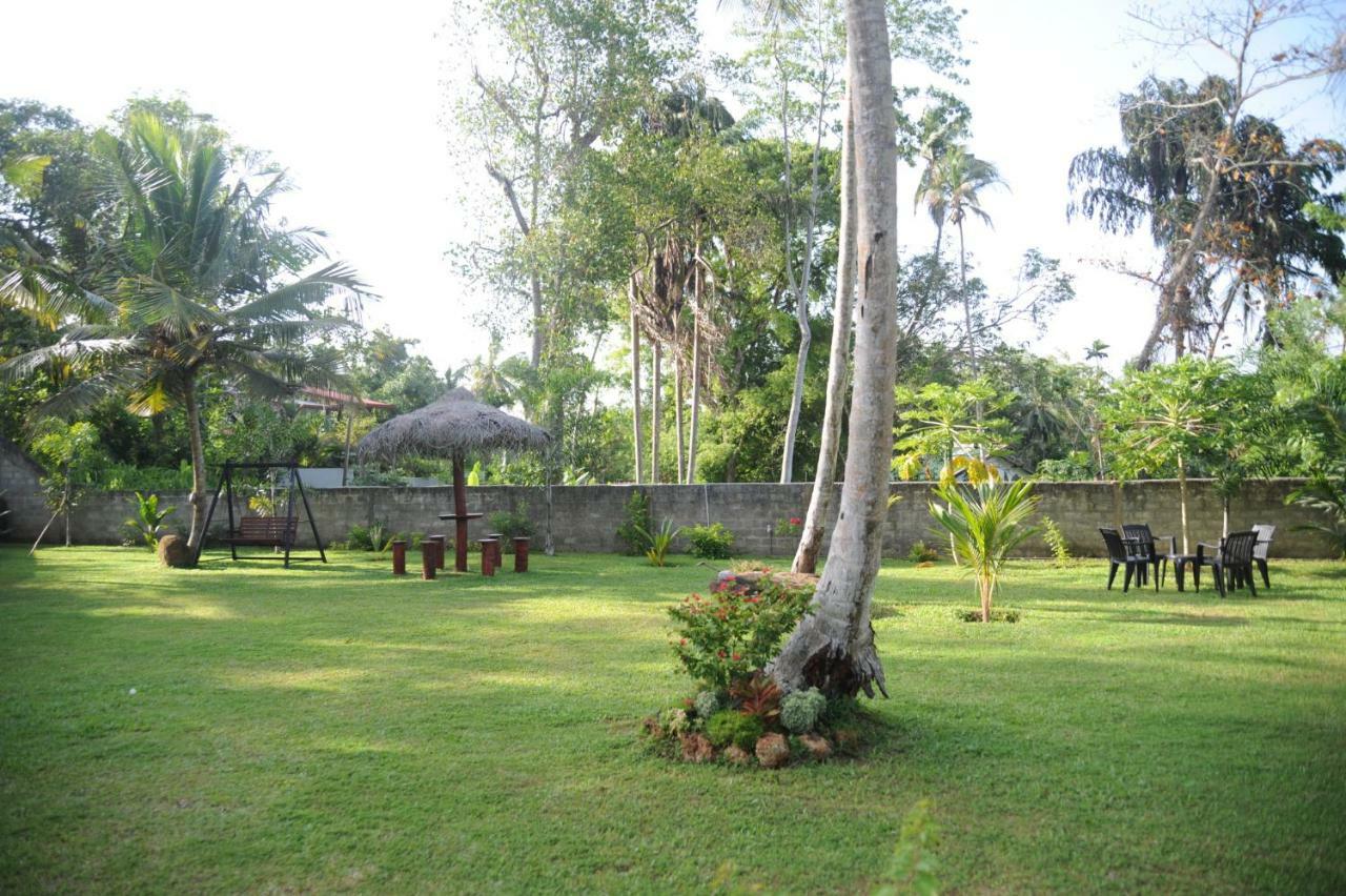 Tranquility Guest House هيكادوفا المظهر الخارجي الصورة